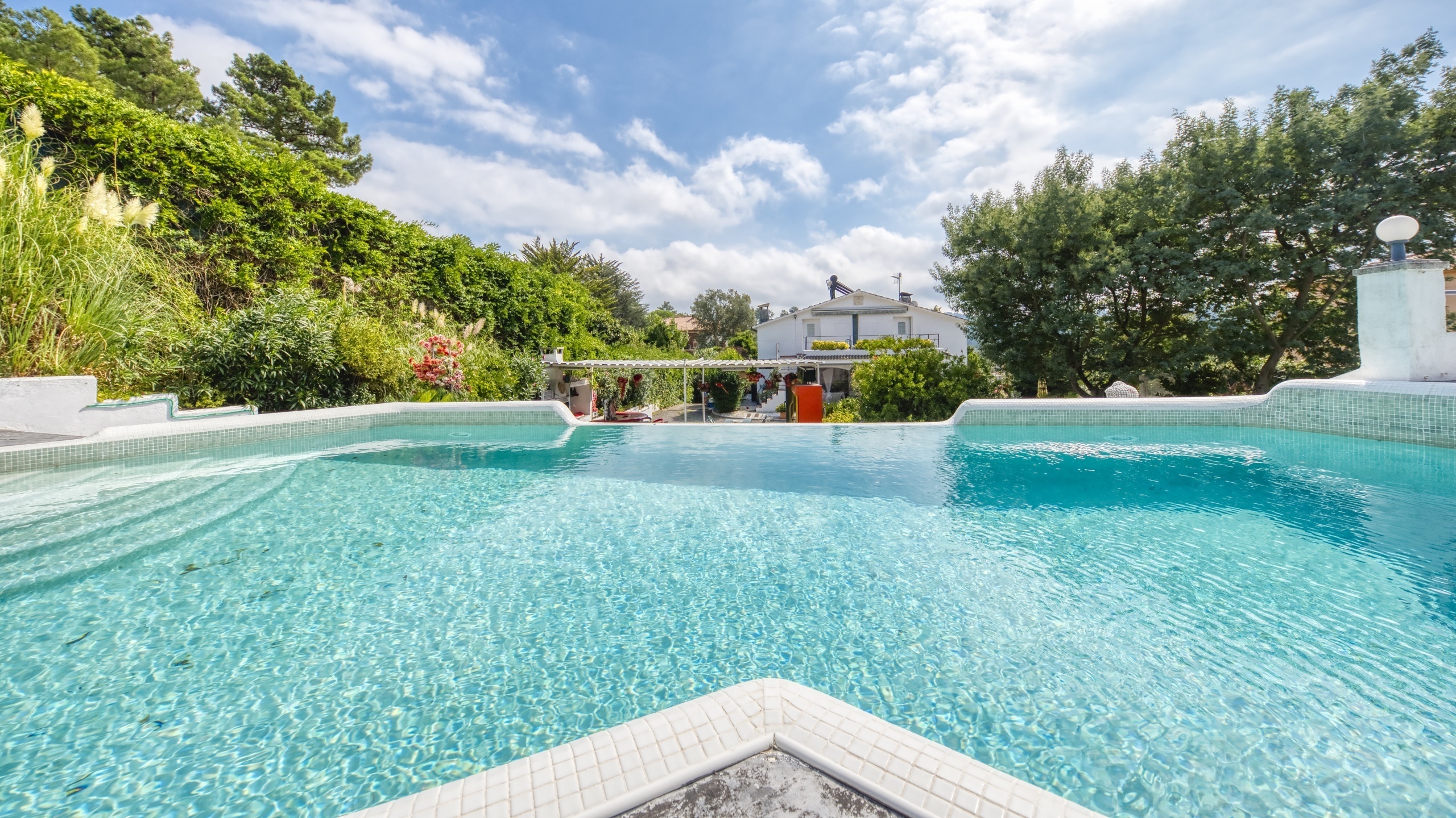 Ferienhäuser Costa Brava Spanien - Villa Geolouk - Schwimmbad
