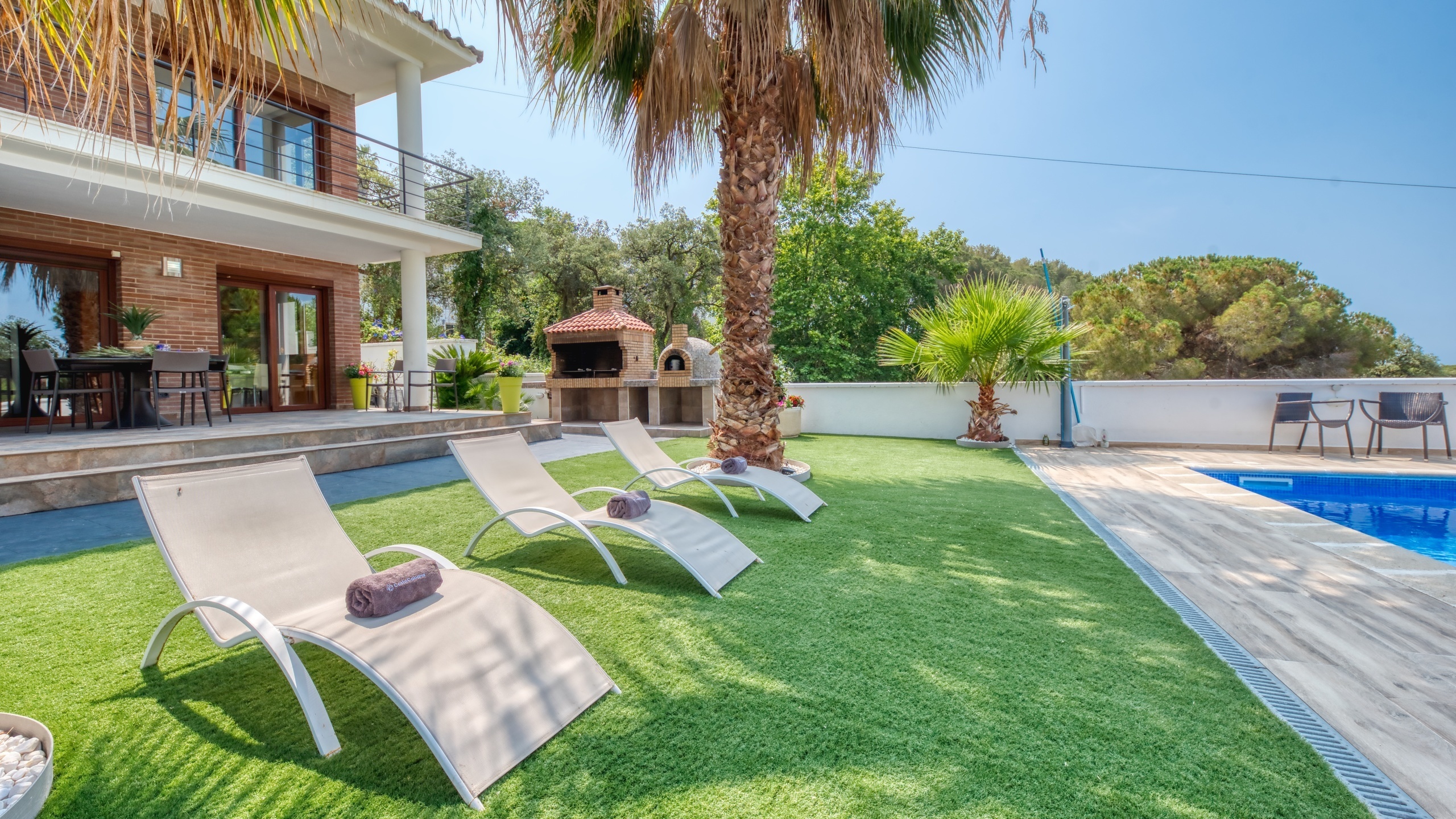 Ferienhäuser Costa Brava Spanien - Villa Marcella - Sonnenliegen