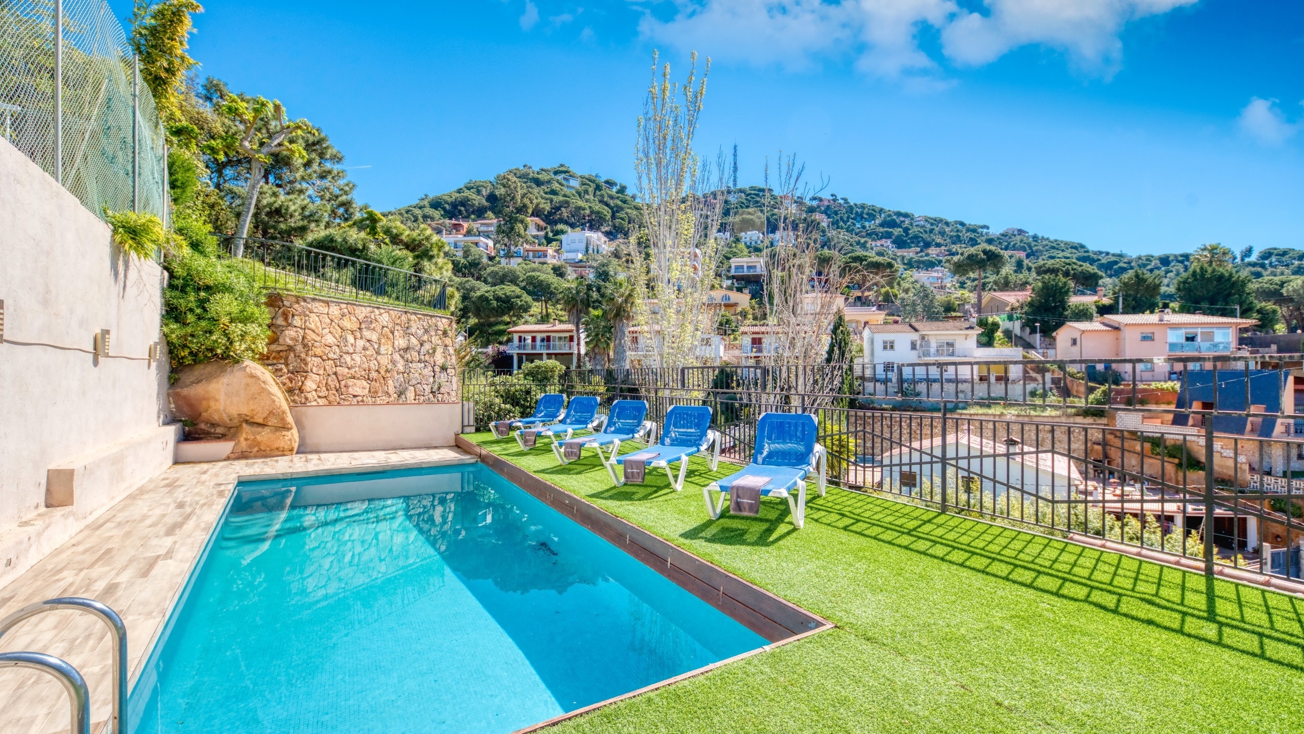 Ferienvilla Costa Brava Spanien - Villa Donna - Sonnenliegen