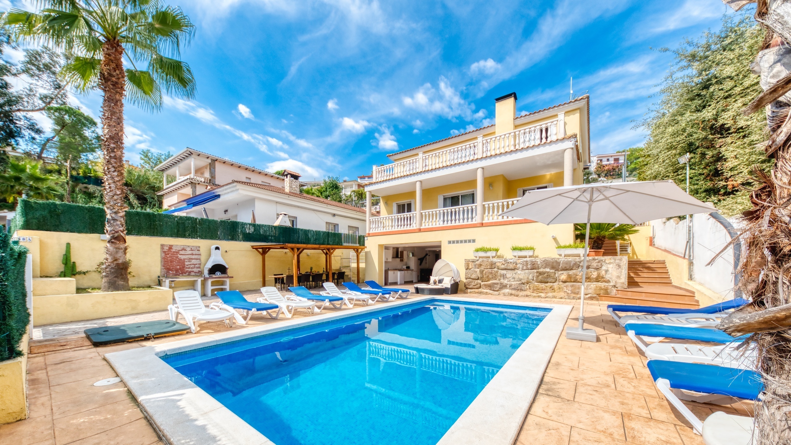 Ferienhäuser Costa Brava Spanien - Villa Ashley - Schwimmbad