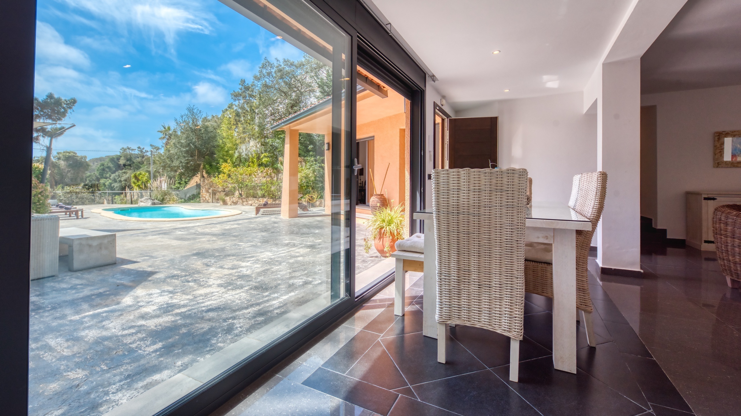 Ferienhäuser Costa Brava Spanien - Villa Olivia - Essecke