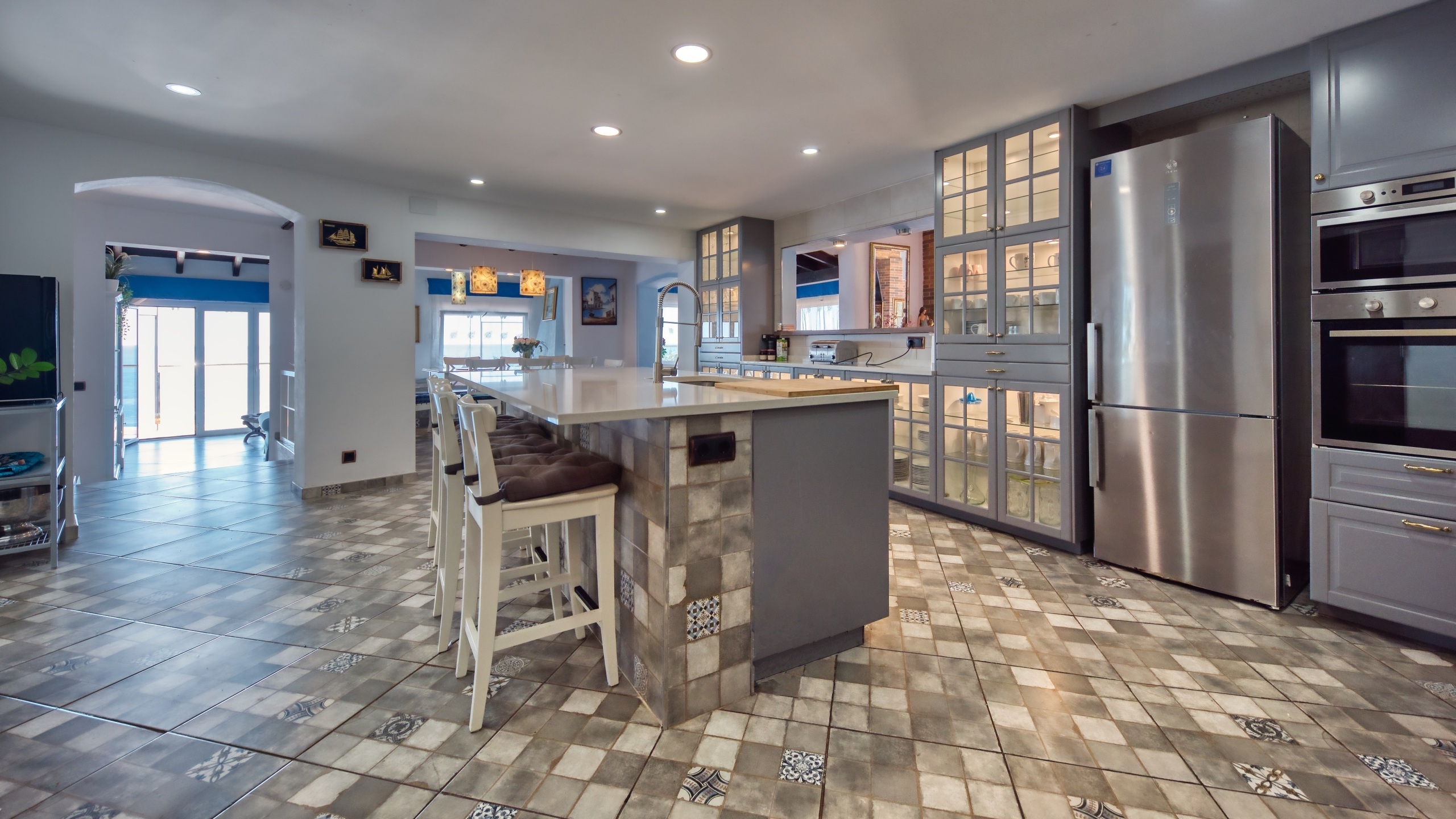 Ferienhäuser Costa Brava Spanien - Villa Infinity - Offene Küche