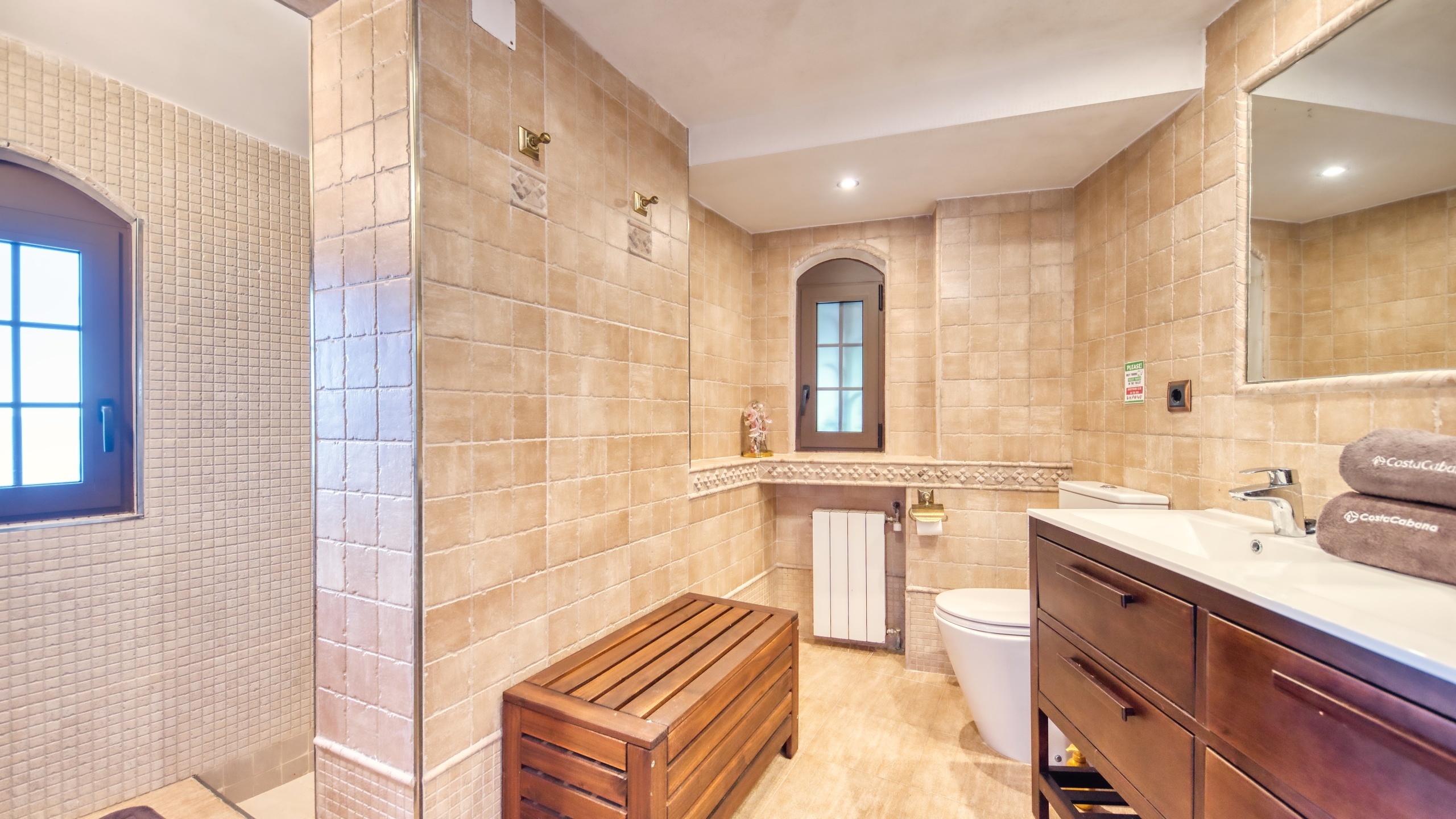 Ferienhäuser Costa Brava Spanien - Villa Infinity - En-suite Badezimmer 