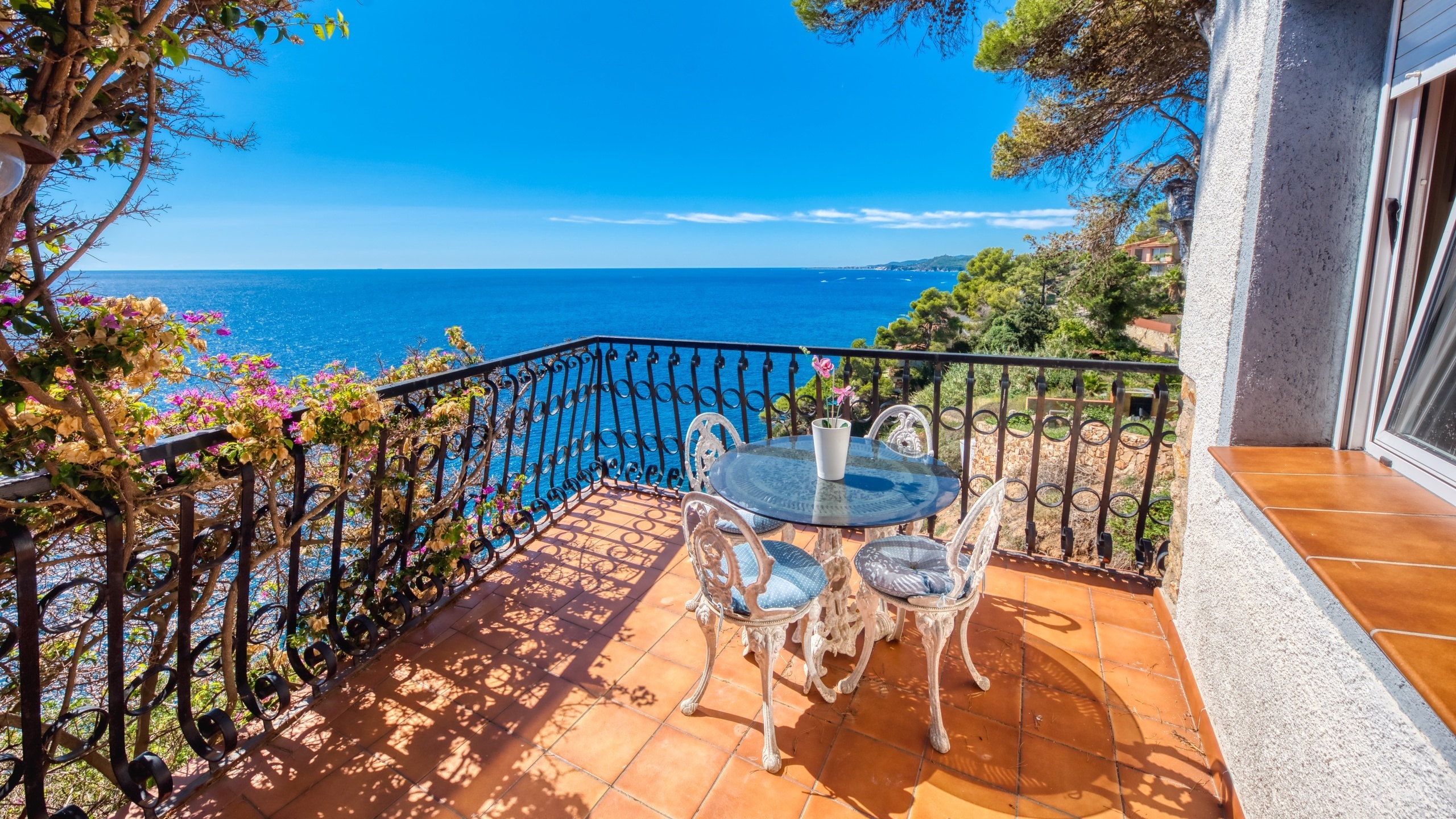 Ferienhäuser Costa Brava Spanien - Villa Infinity - Terrasse