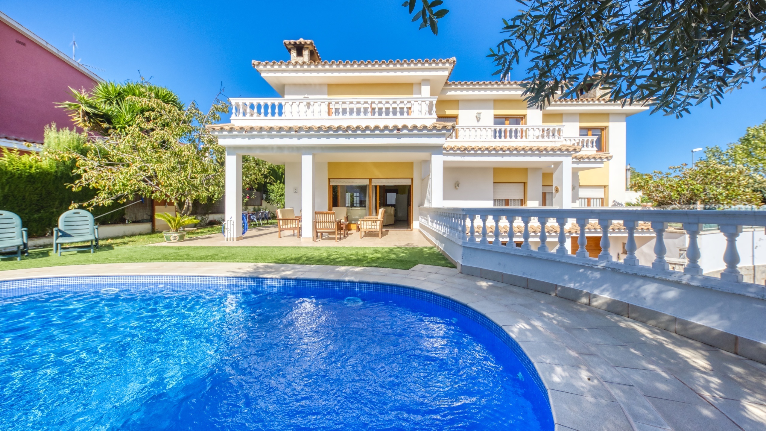 Ferienhäuser Costa Brava Spanien - Villa Baileys - Schwimmbad