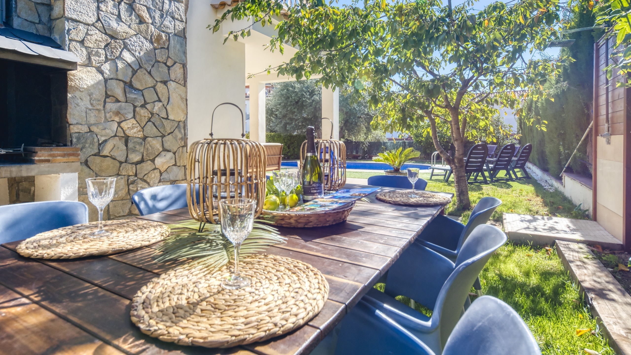 Ferienhäuser Costa Brava Spanien - Villa Baileys - Grillplatz