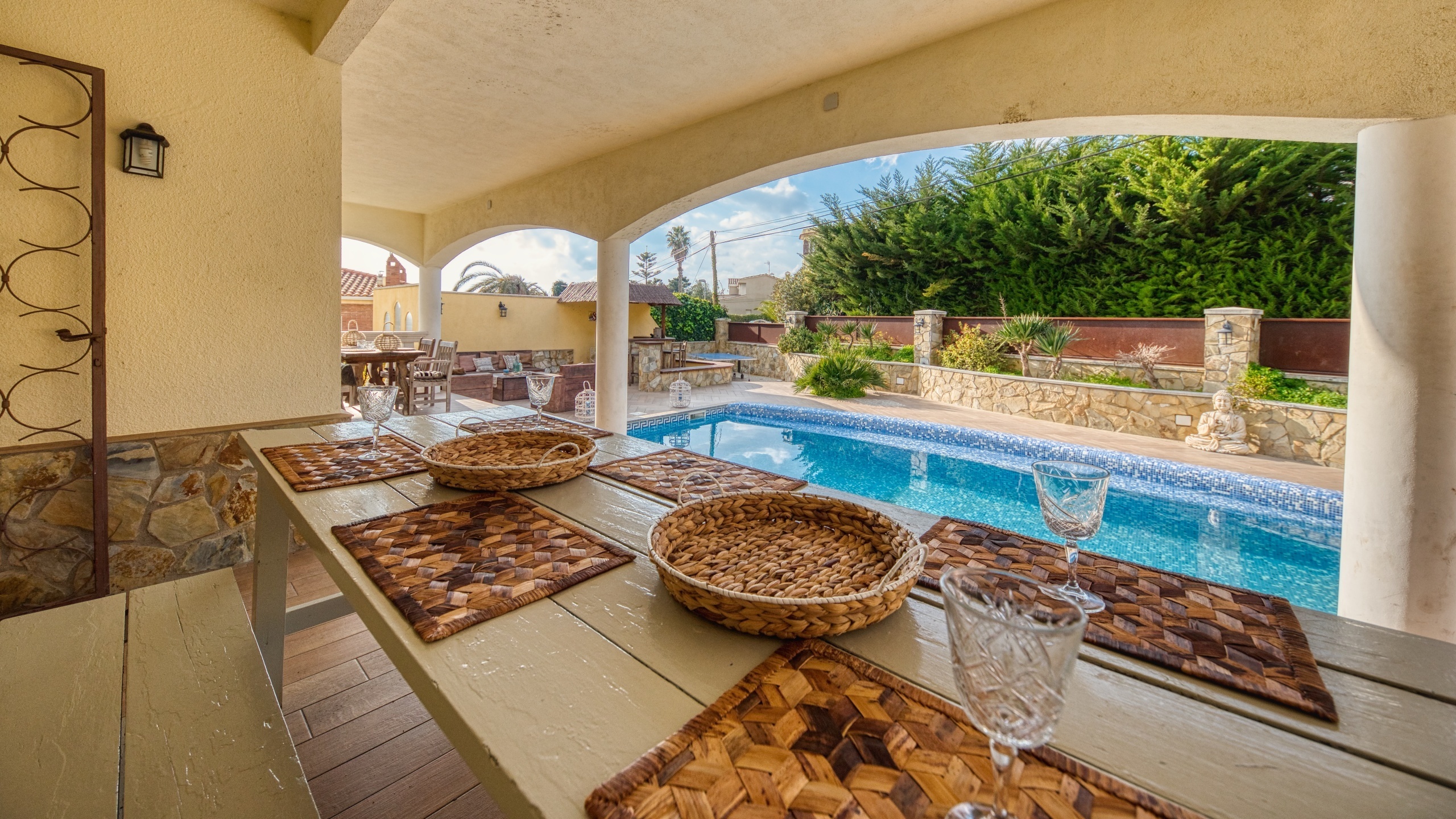 Ferienhäuser Costa Brava Spanien - Villa Madonna - Essecke