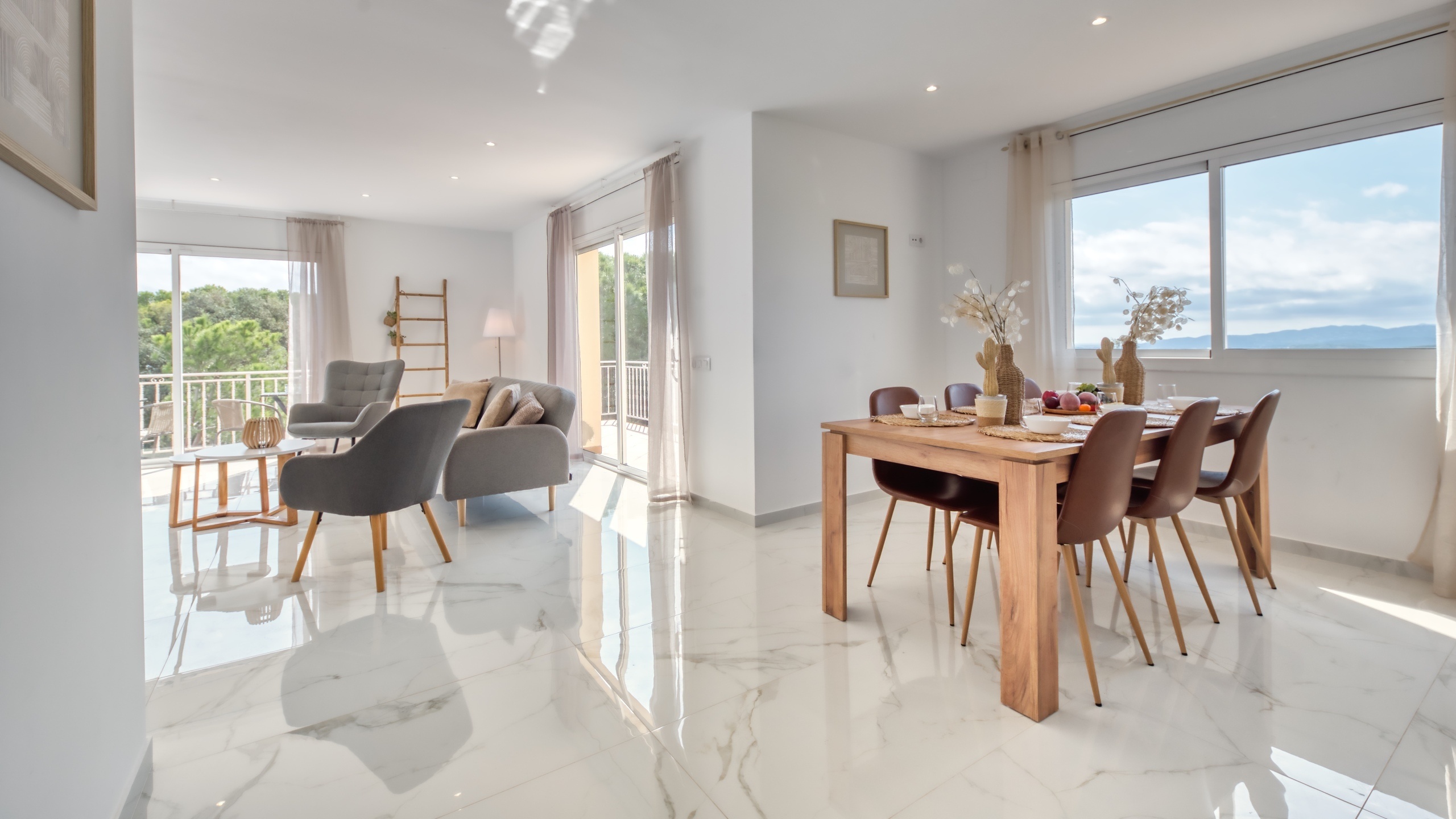 Ferienhäuser Costa Brava Spanien - Villa La Luna - Essecke