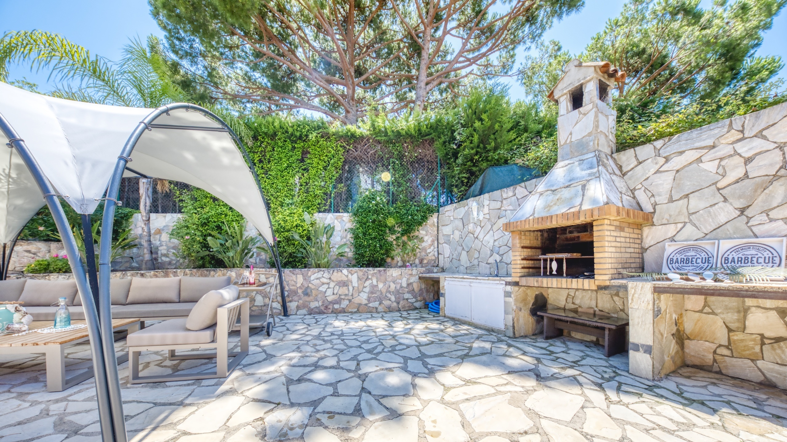 Ferienhäuser Costa Brava Spanien - Villa Lorena - Grillplatz