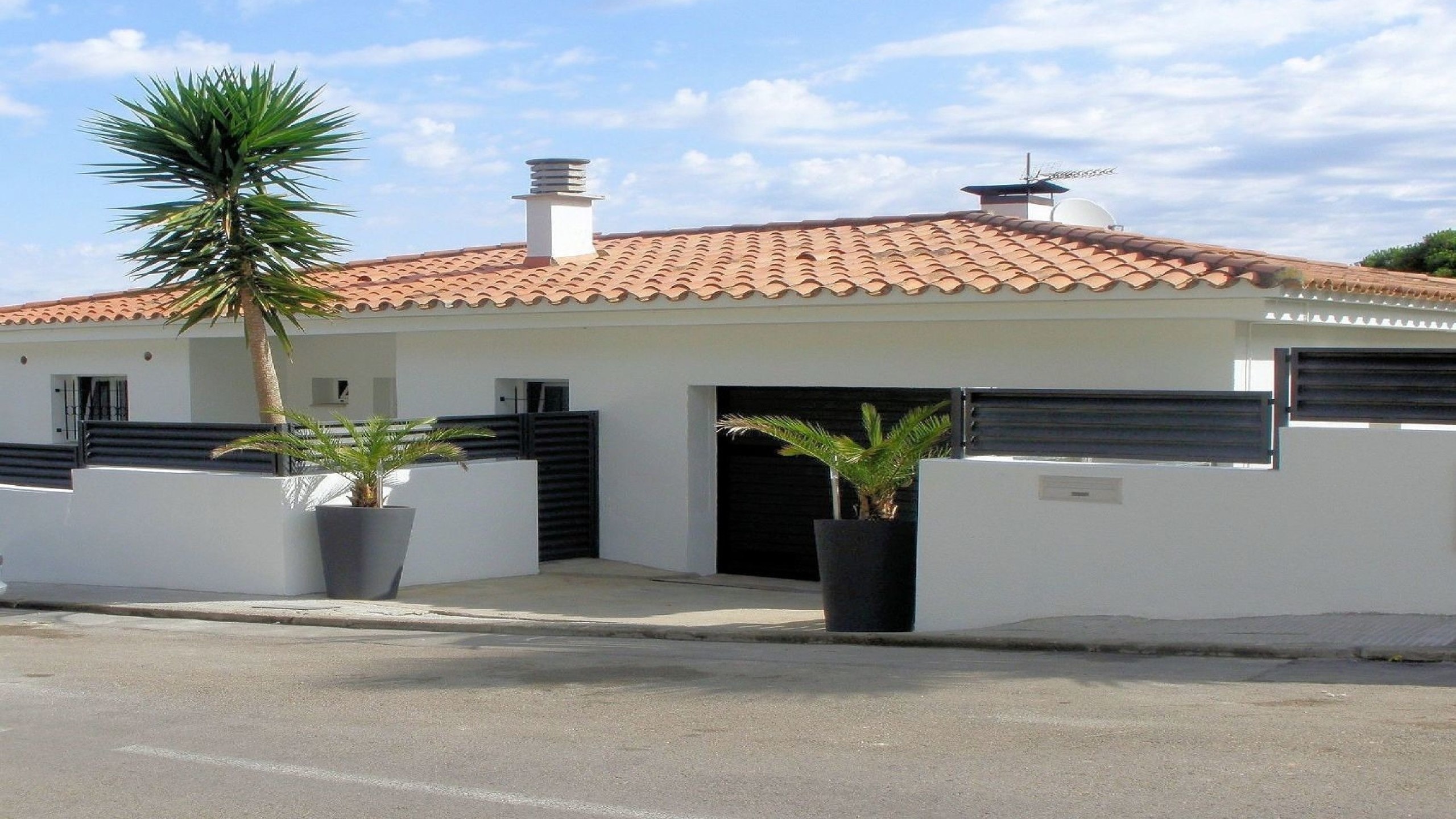 Ferienhäuser Costa Brava Spanien - Villa Fransisca - Street View Ankunft in der Unterkunft