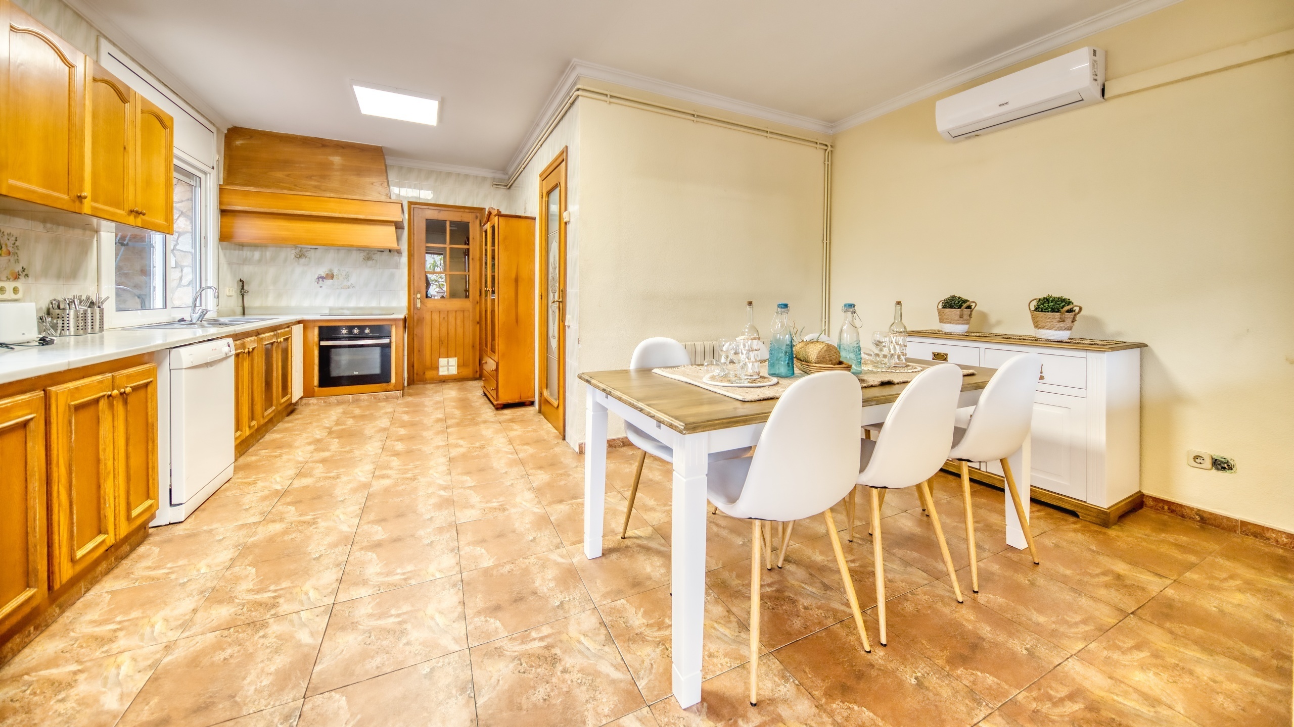Ferienhäuser Costa Brava Spanien - Villa Dolce Vita - Küche