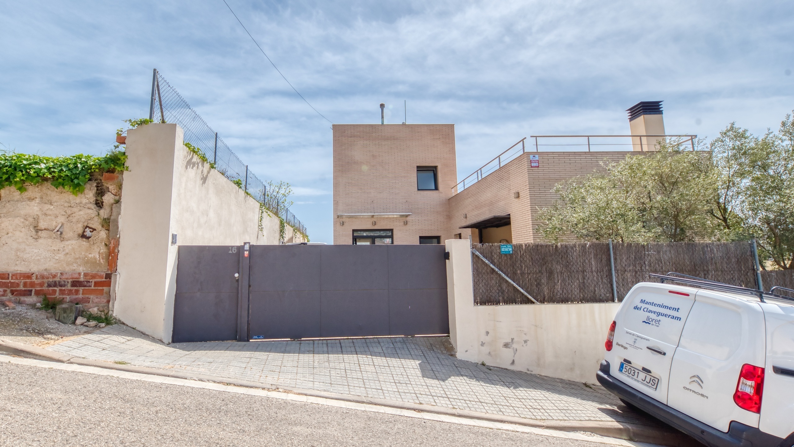 Ferienhäuser Costa Brava Spanien - Villa Macey - Street View Ankunft in der Unterkunft