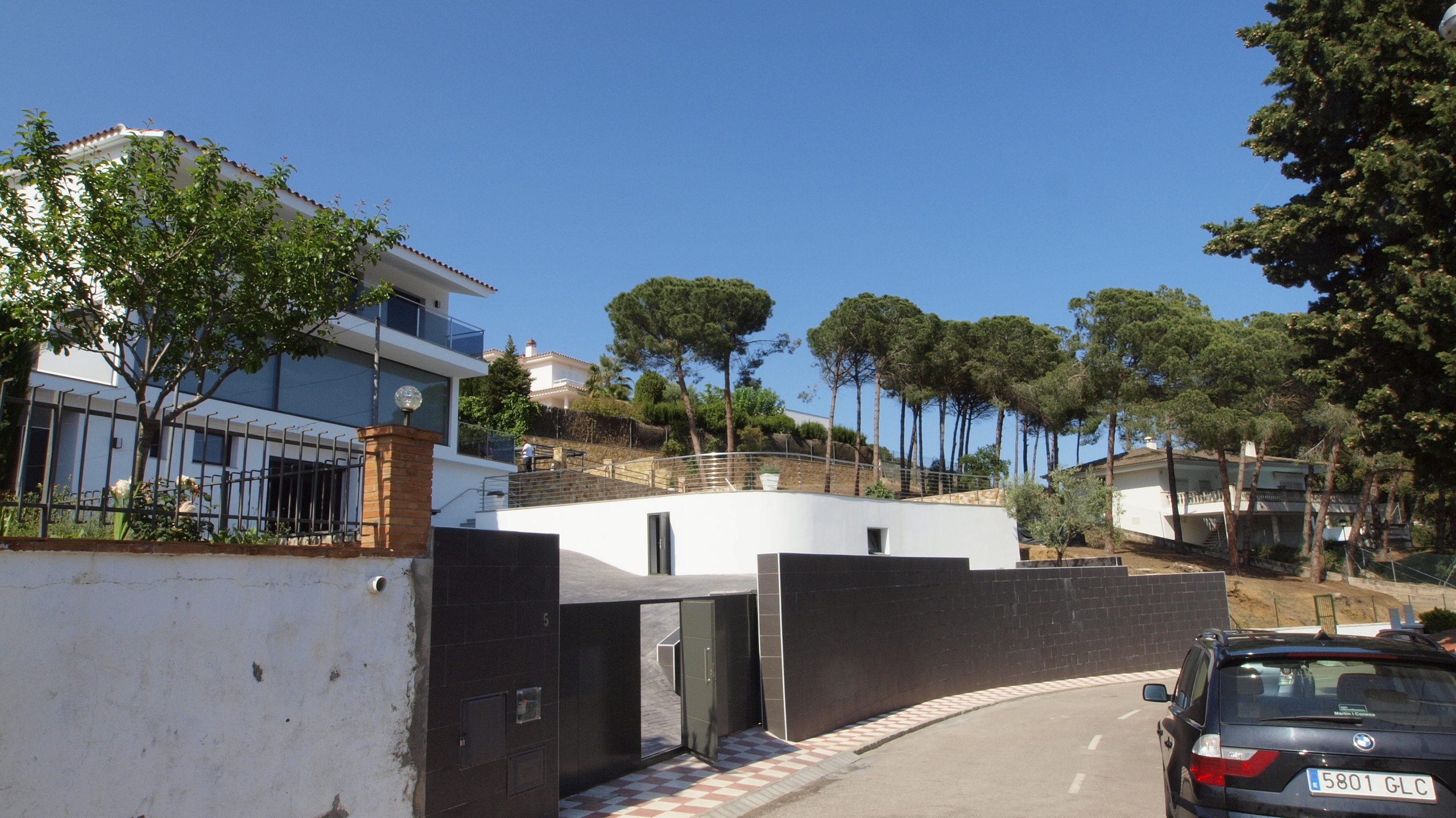 Ferienhäuser Costa Brava Spanien - Villa SummerDream - Street View Ankunft in der Unterkunft