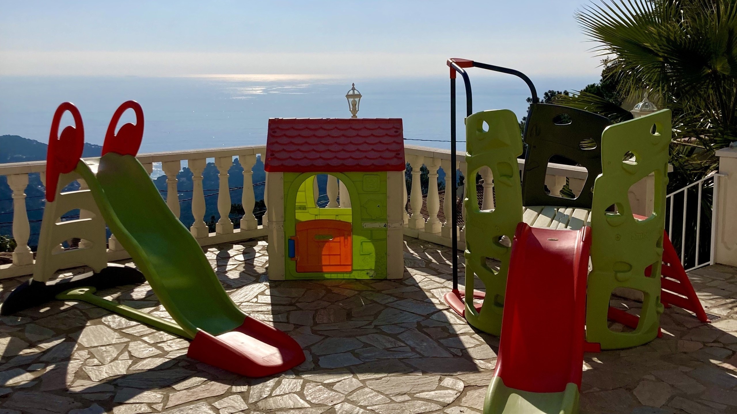 Ferienhäuser Costa Brava Spanien - Villa Promessa - Spielplatz
