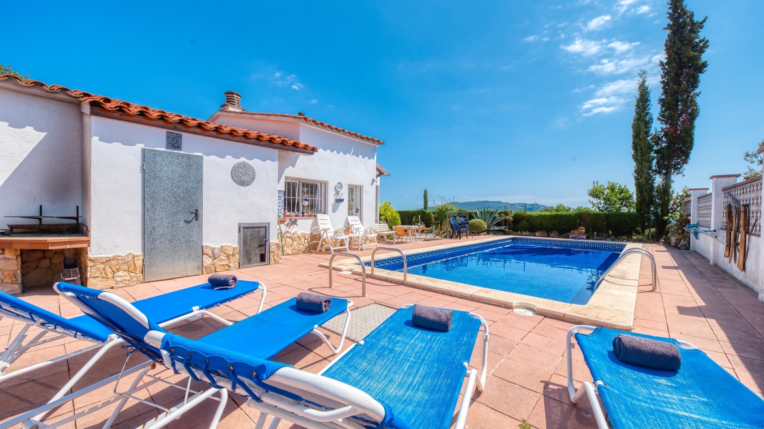 Ferienhäuser Costa Brava Spanien - Villa La Flor - Grillplatz