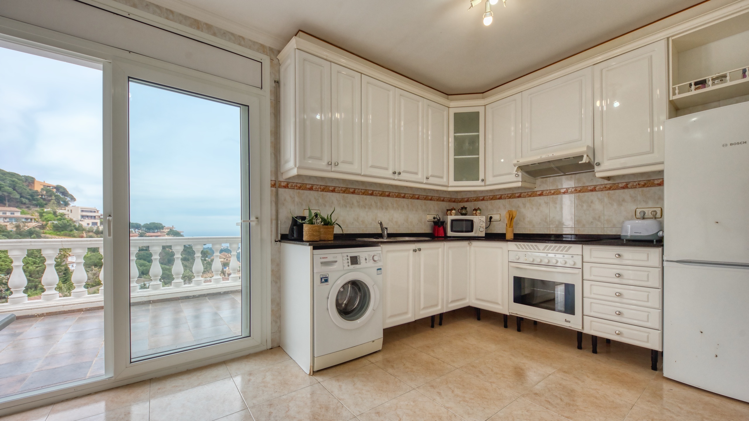 Ferienhäuser Costa Brava Spanien - Villa Sunrise - Küche