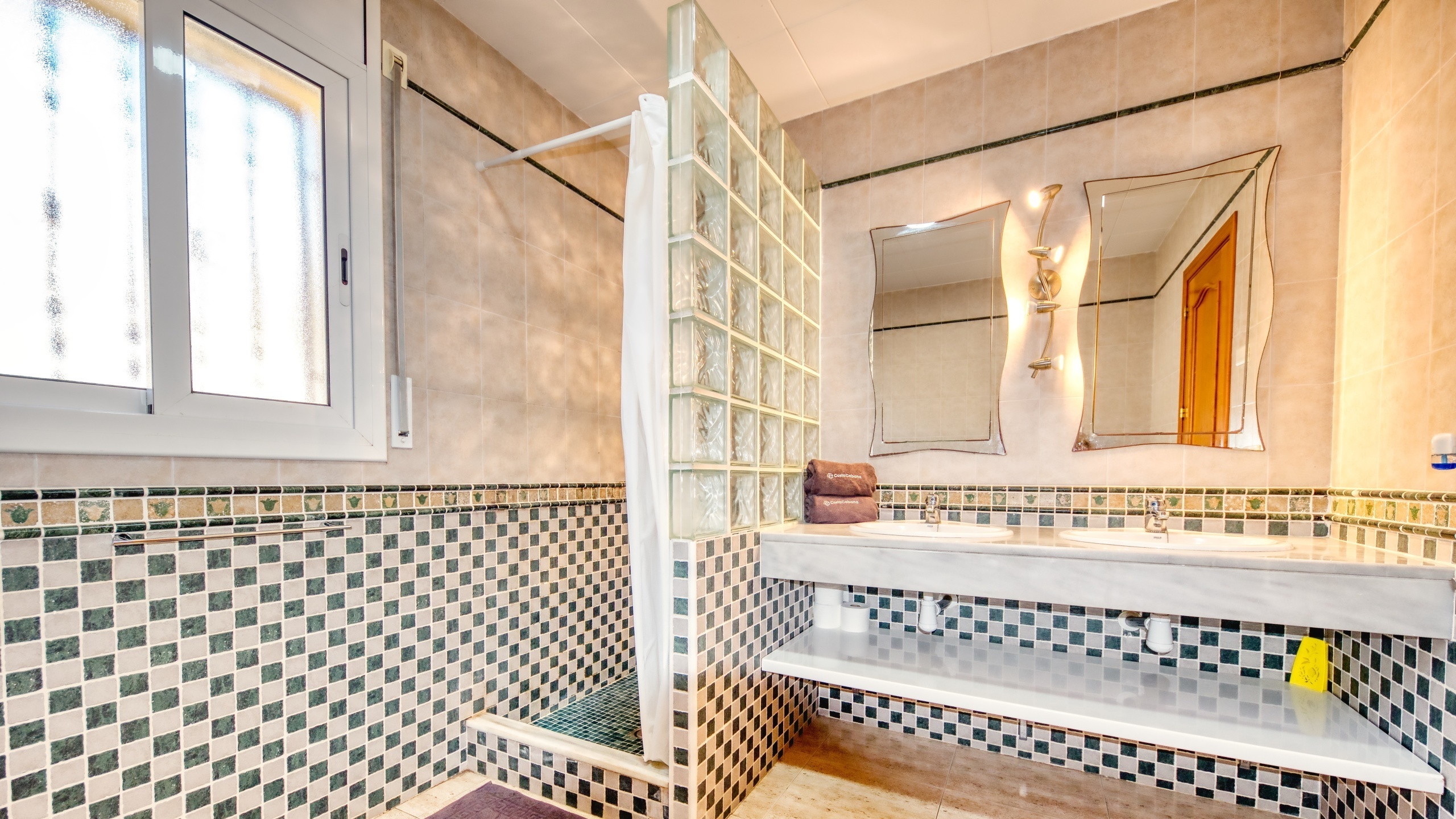 Ferienhäuser Costa Brava Spanien - Villa Holiday - Badezimmer