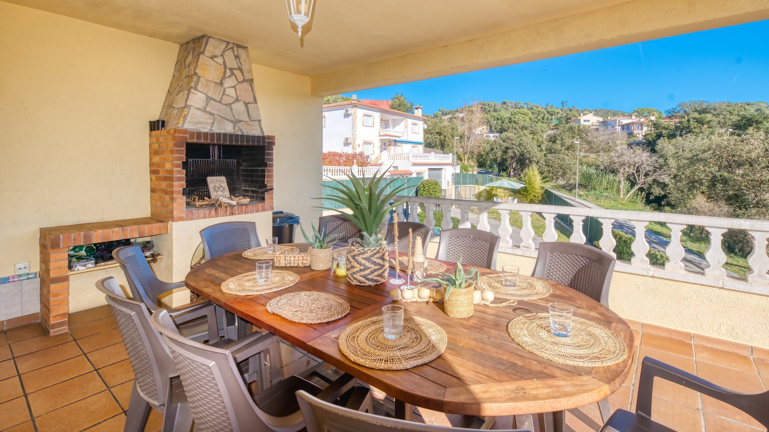 Ferienhäuser Costa Brava Spanien - Villa Holiday - Grillplatz