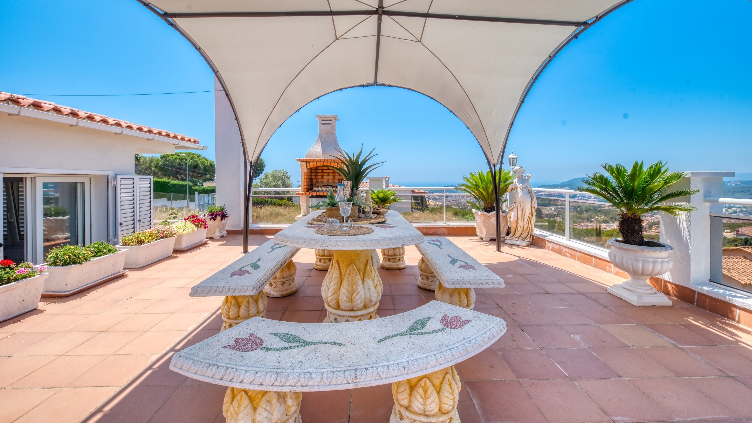 Ferienhäuser Costa Brava Spanien - Villa Maribel - Grillplatz