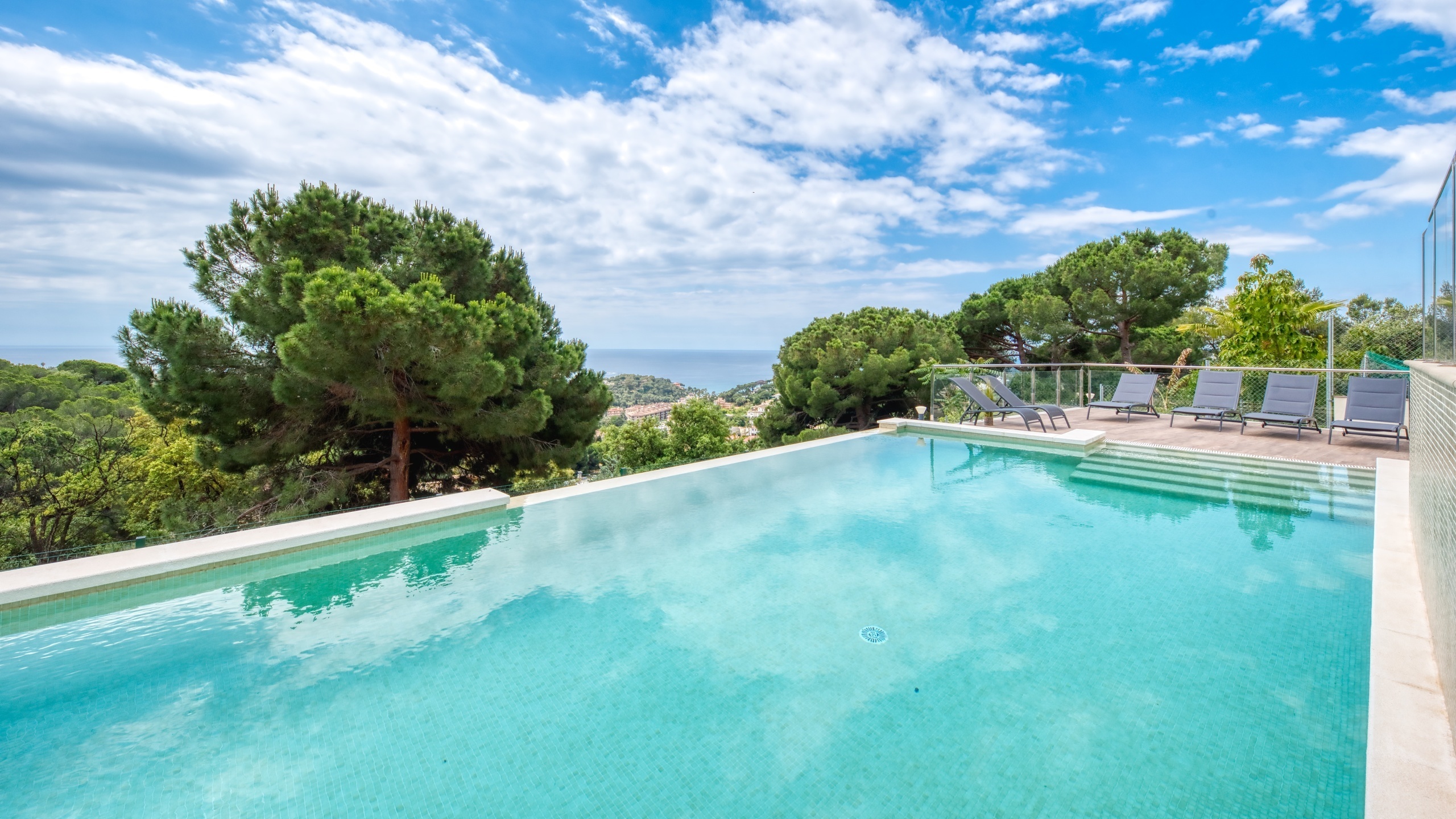 Ferienhäuser Costa Brava Spanien - Villa BellaVista - Schwimmbad