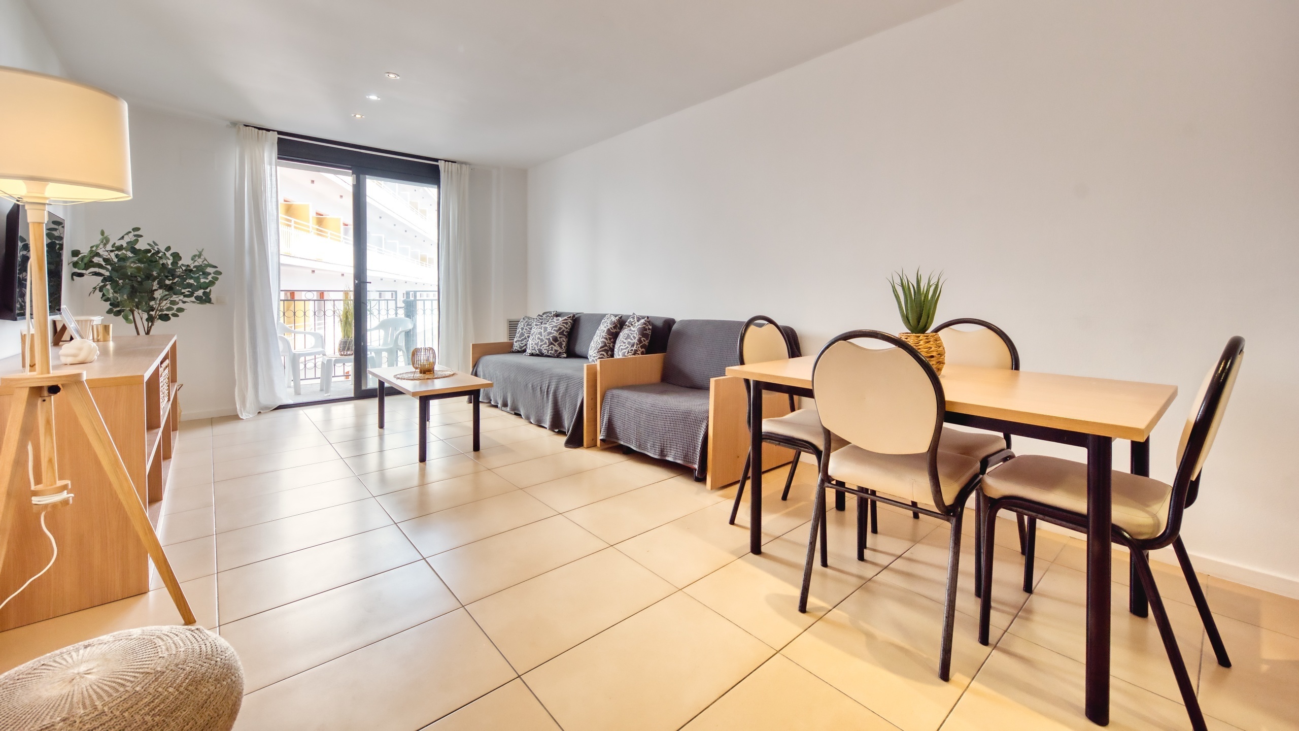 Ferienhäuser Costa Brava Spanien - Apartment Gaudi - Wohnbereich