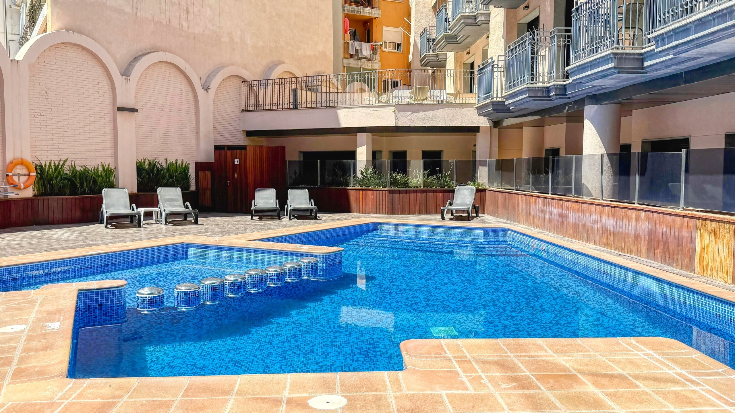 Ferienvilla Costa Brava Spanien - Apartment Gaudi - Schwimmbad