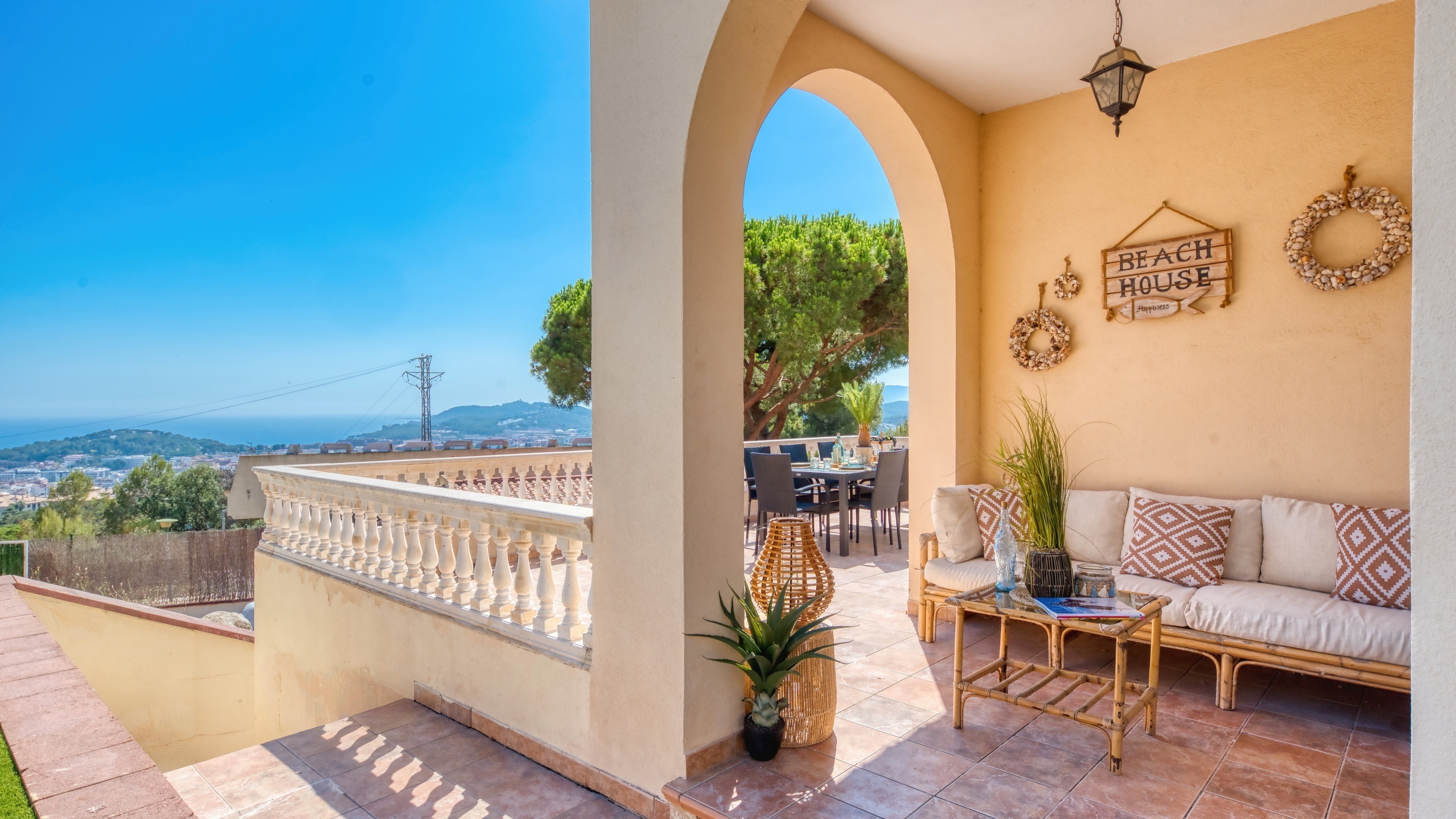 Ferienhäuser Costa Brava Spanien - Villa Ibiza - Romantischer Ort