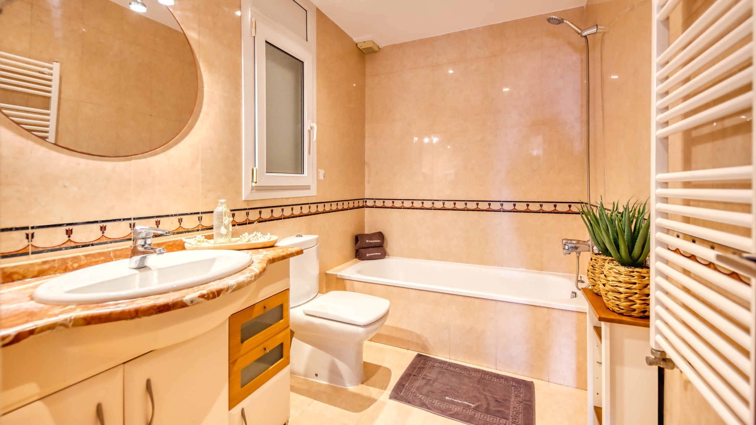 Ferienhäuser Costa Brava Spanien - Villa Ibiza - Badezimmer
