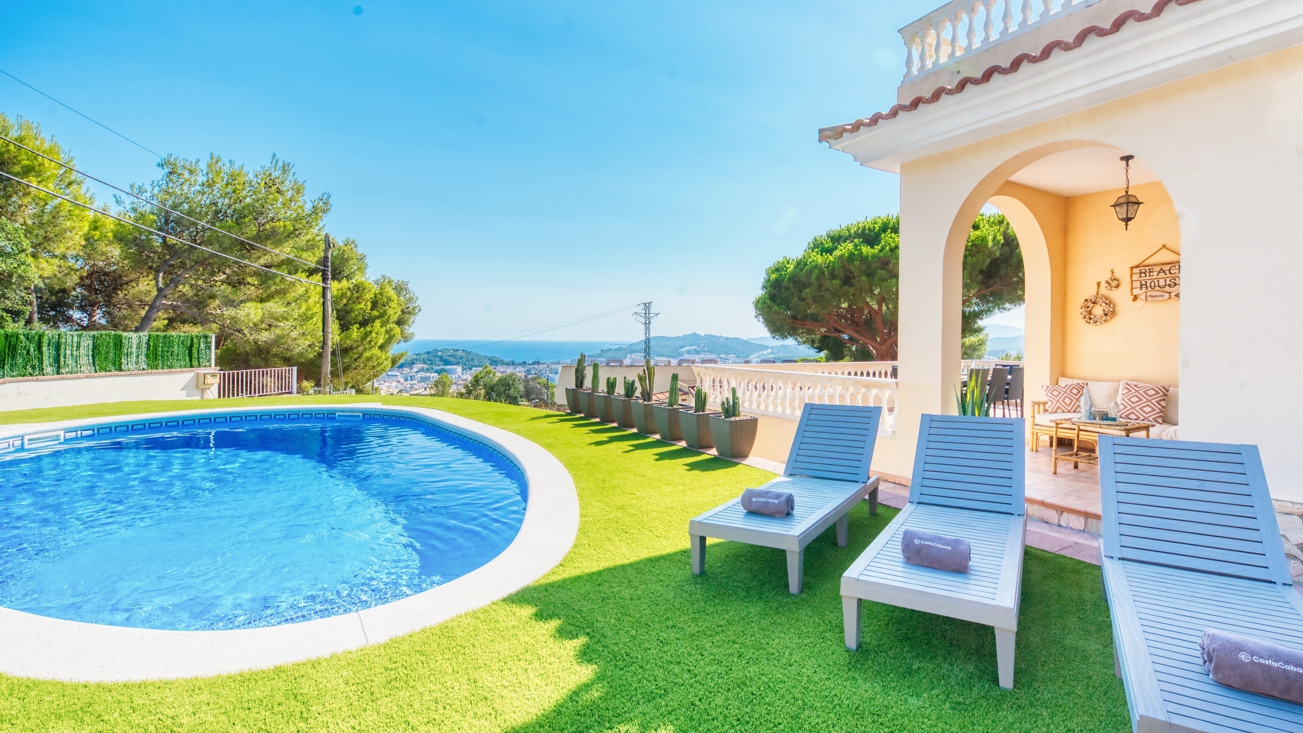 Ferienhäuser Costa Brava Spanien - Villa Ibiza - Schwimmbad